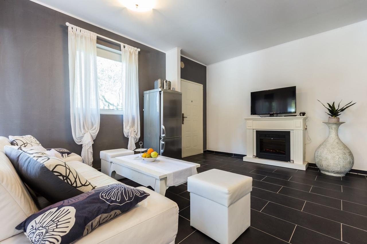 Holliday Home Maxdom Sukošan Εξωτερικό φωτογραφία