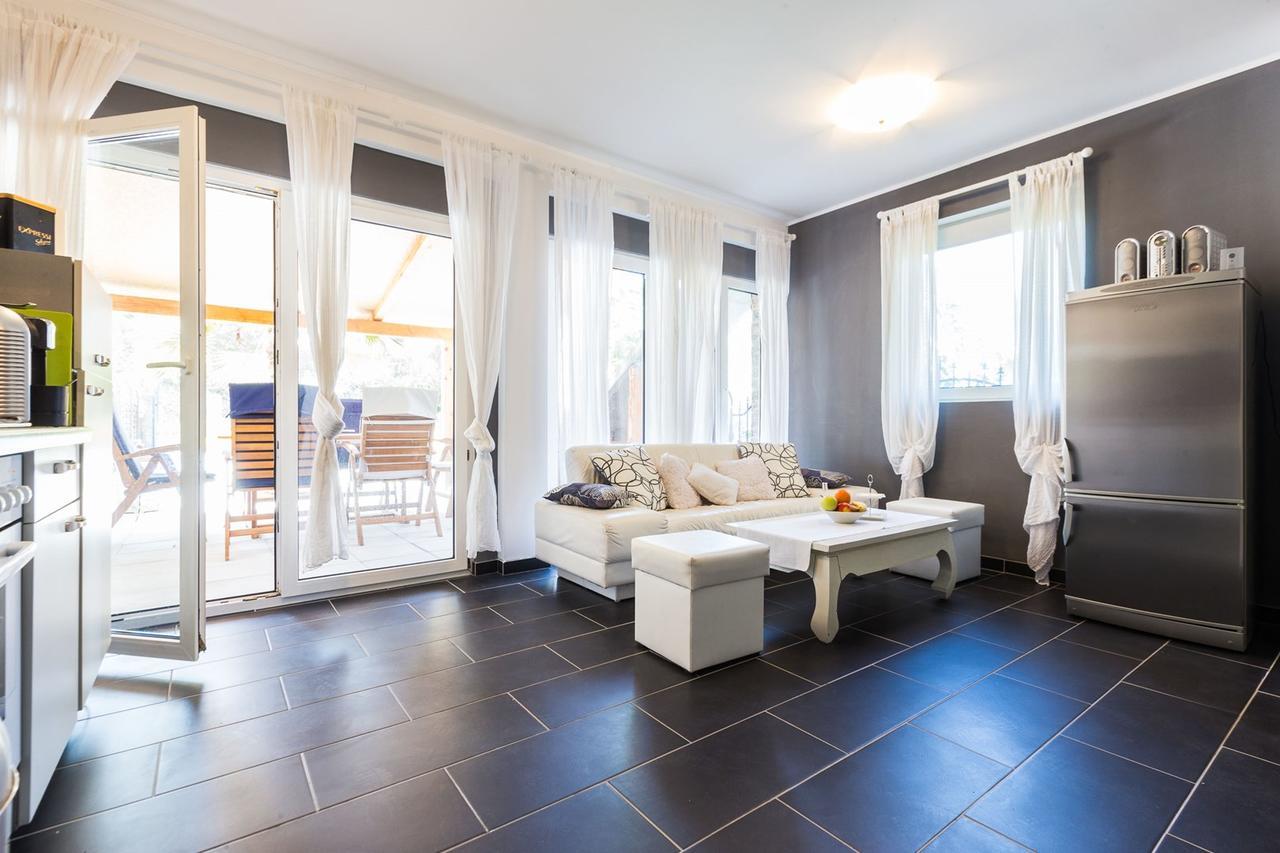 Holliday Home Maxdom Sukošan Εξωτερικό φωτογραφία