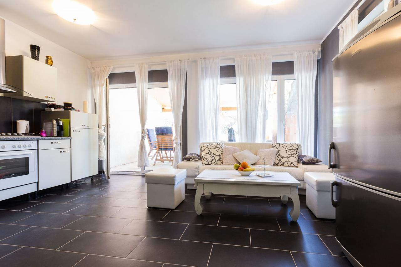 Holliday Home Maxdom Sukošan Εξωτερικό φωτογραφία