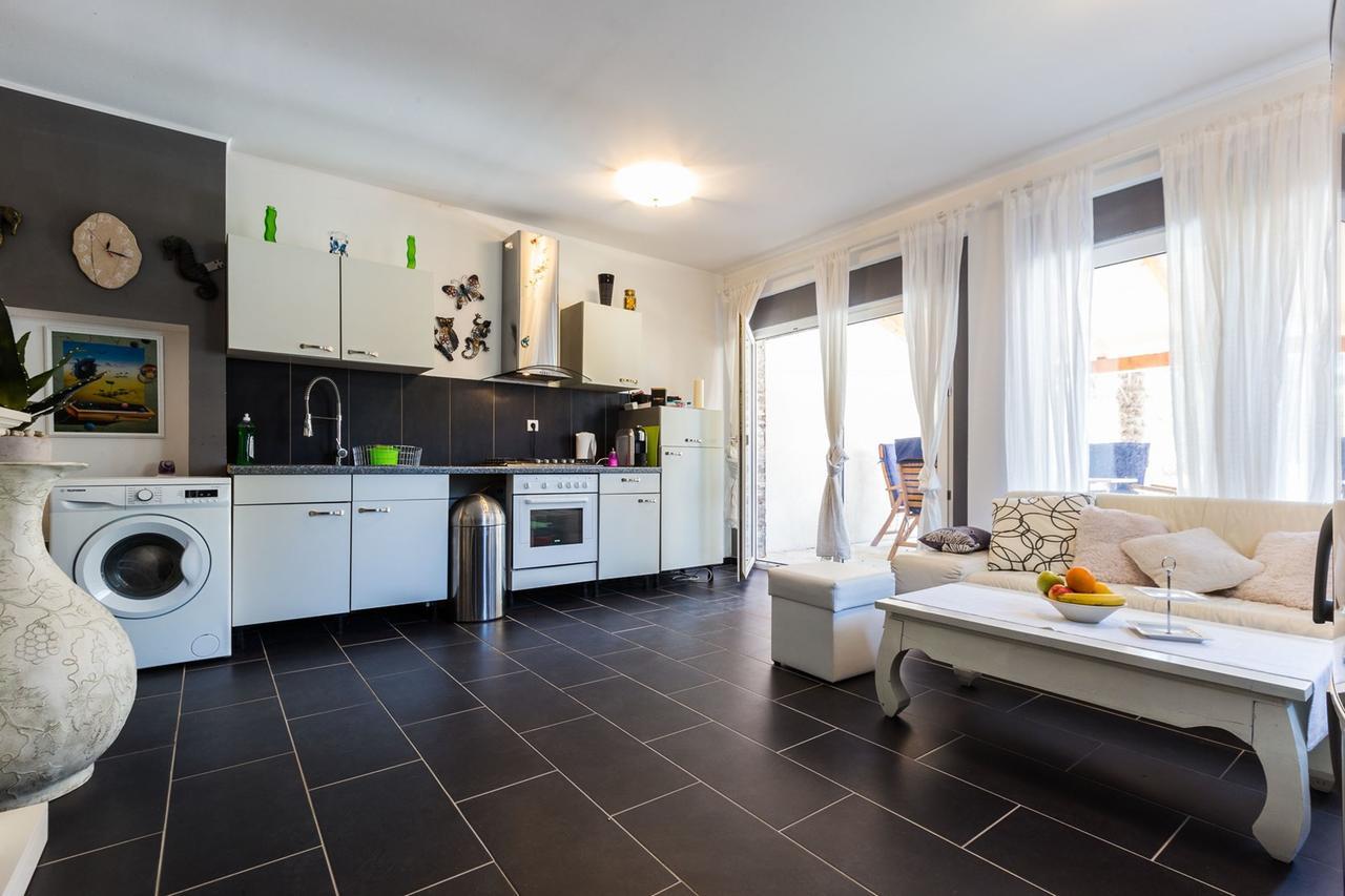 Holliday Home Maxdom Sukošan Εξωτερικό φωτογραφία